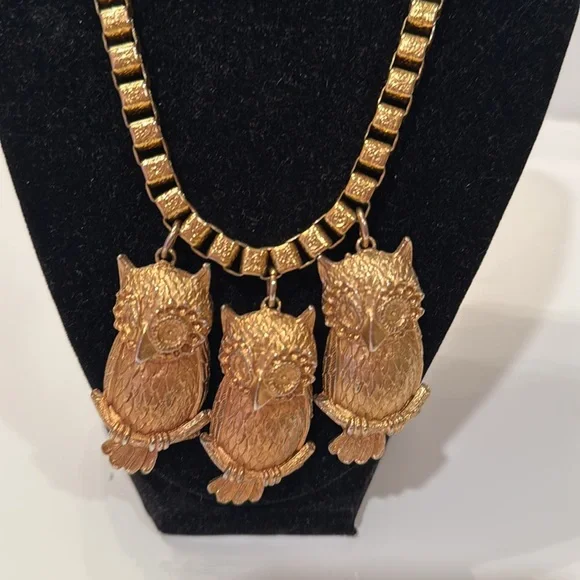 Vintage Dionne Owl Necklace - Picture 2 of 5